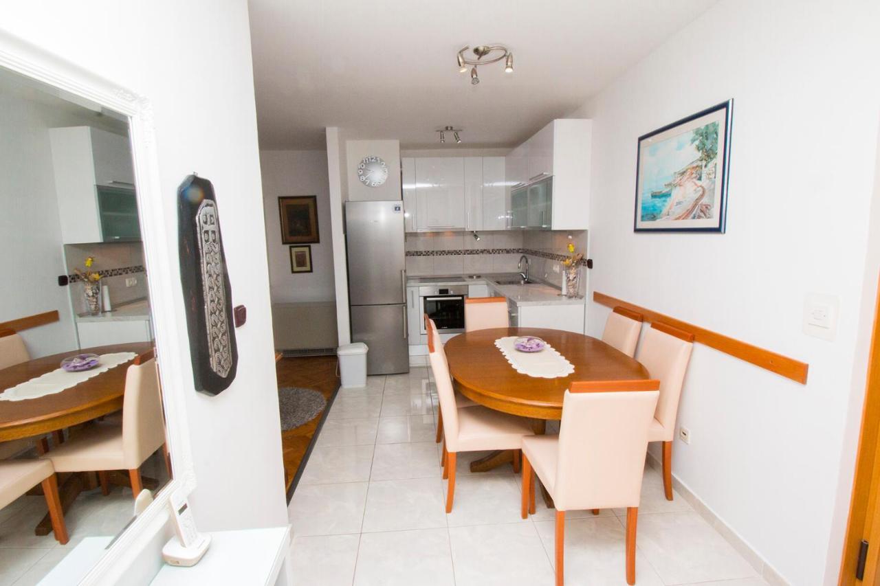 Apartman Seka Omiš Esterno foto